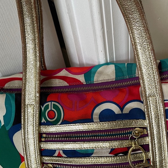 Coach Poppy Shoulder Bag GUC - Picture 13 of 16